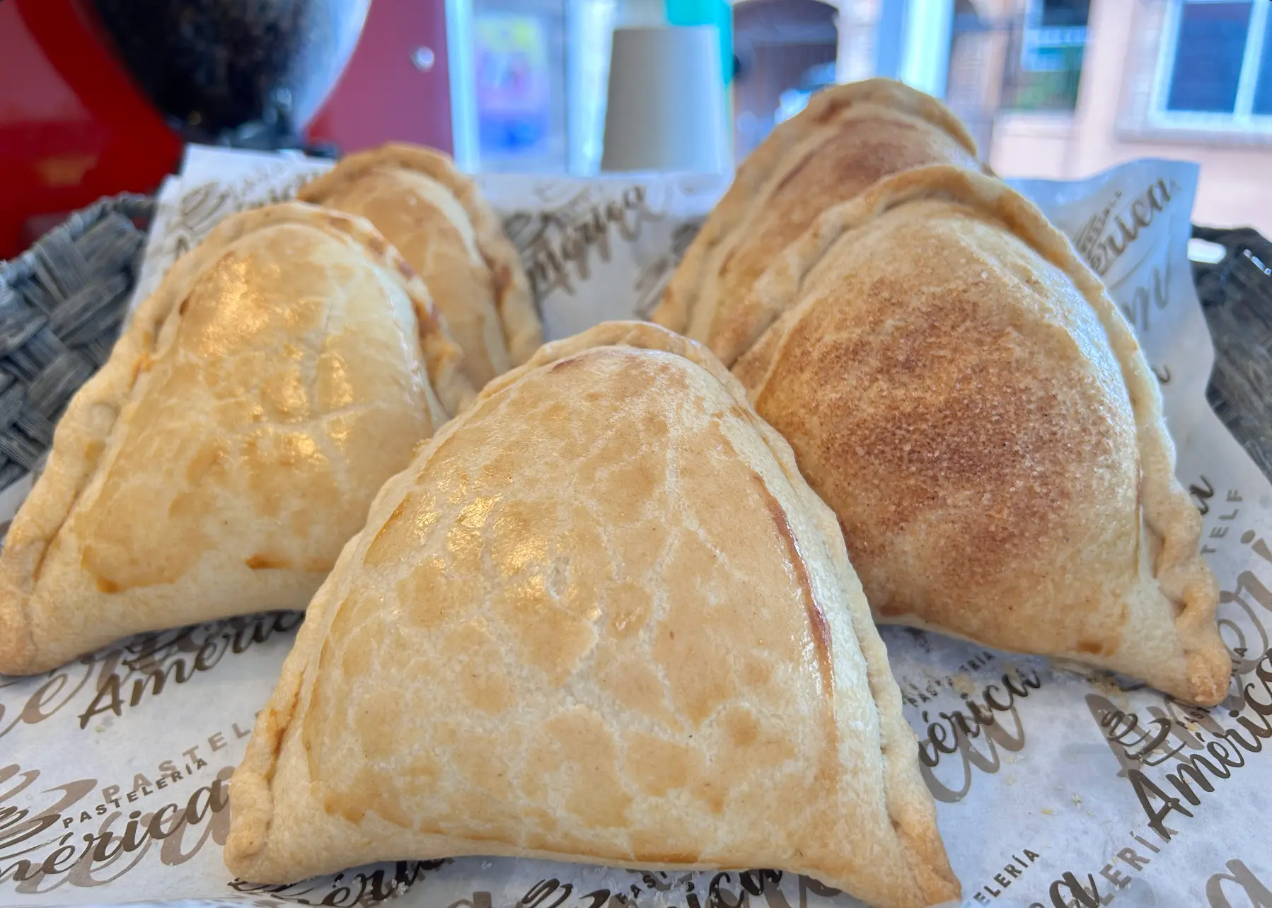 Empanadas de piña y manzana