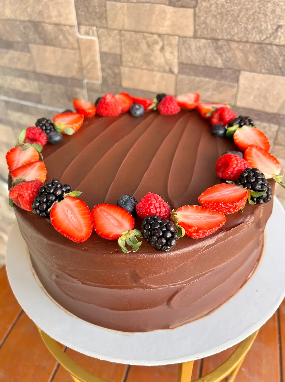 Pastel doble Chocolate con frutas